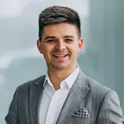  Daniel K